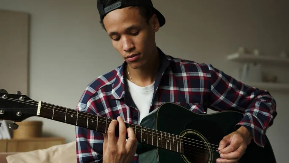 Guitar Pick Guide: Match Feel to the Musical Job